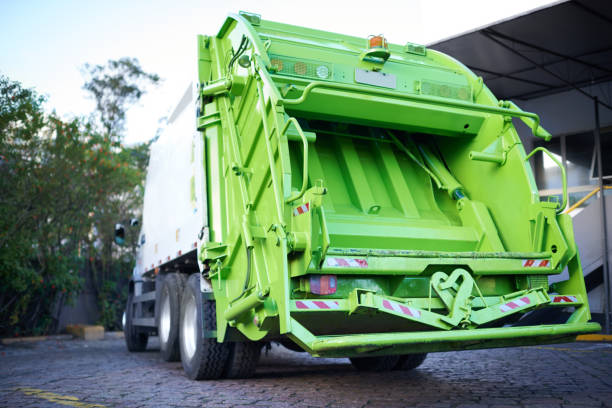 Best Construction Debris Removal  in Leawood, KS
